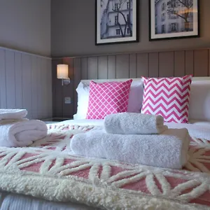 Apartahotel The Lawrance Luxury -, York